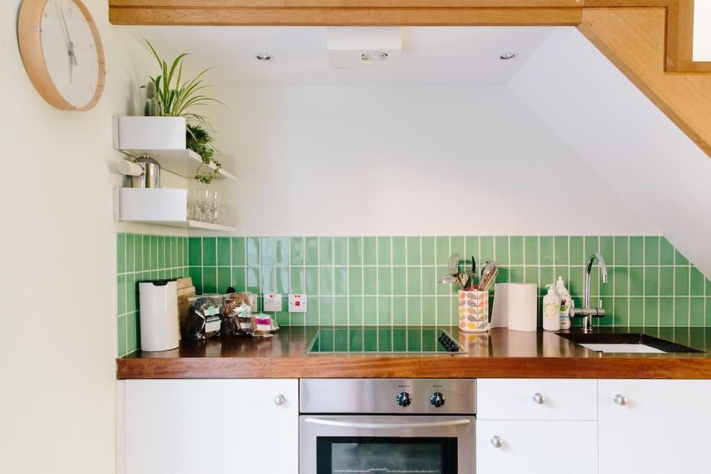 Вилла Cute 1 Bed Townhouse In Jericho Оксфорд Экстерьер фото